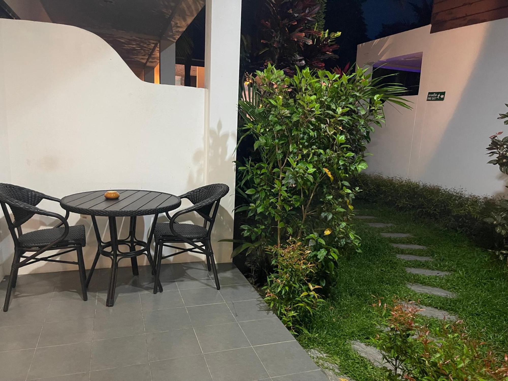 Lotus Bleu Resort & Restaurant Rawai Екстериор снимка